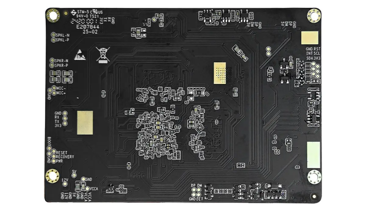 high-layer-count-ai-motherboard